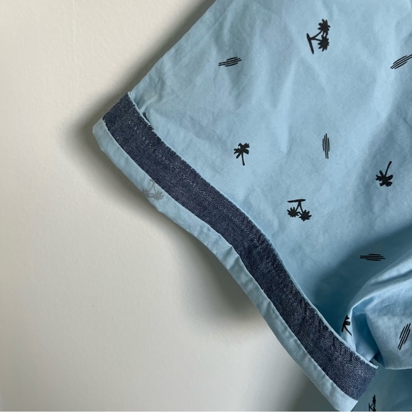 Weatherproof Button Down Shirt 🌴 - Picture 3 of 6